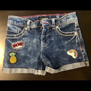 Adorable denim shorts with patches